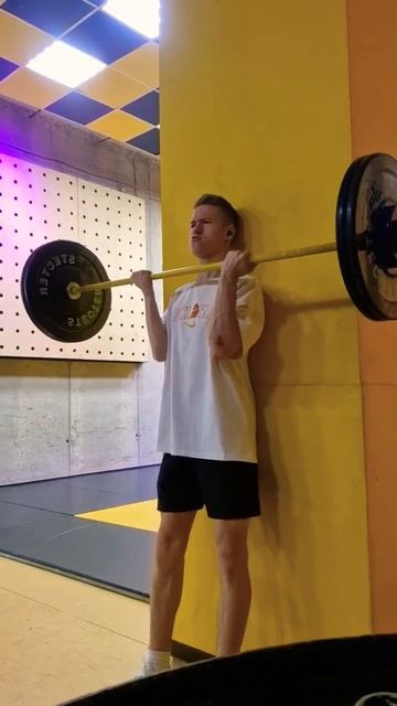 37.5кг КМС при весе 60кг #кмс #бицепс @Akimbo69 @KIRILLSARYCHEV @ArchoMorris смотреть онлайн