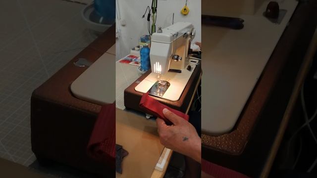 Radom-432 для шитья различных видов тканей смотреть онлайн