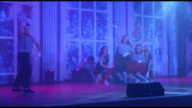 Танец "Paris sera toujours Paris" - Ансамбль Кашалот смотреть онлайн