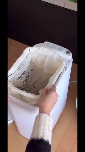 Мусорное ведро и пылесос в одном приборе. Нужна только смотреть онлайн