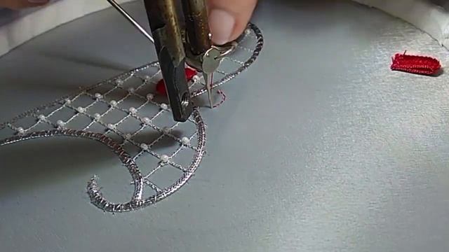 Объёмная вышивка бархатной тесьмой на швейной машине. смотреть онлайн