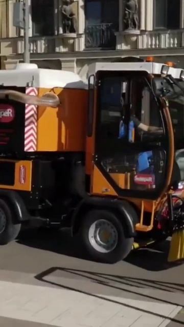 Sweeper ММК. Дорожный пылесос смотреть онлайн