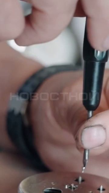 🕰️МУЖЧИНА КОЛЛЕКЦИОНИРУЕТ ЧАСЫ | Новостной #время #ч? смотреть онлайн