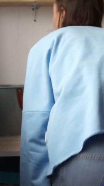 Привет, меня зовут Лера и шью одежду💁🏻♀️ пиши в ин смотреть онлайн