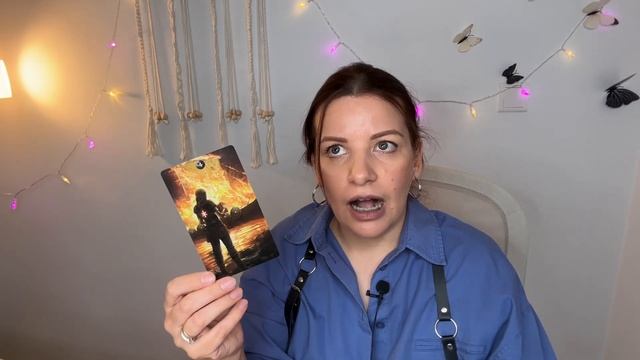 ВЕСЫ ТАРО ПРОГНОЗ на первую половину апреля: с 01 по 15 а? смотреть онлайн