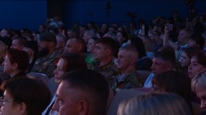 Глухие школьники из Алтайского края представили спектакль о Великой Отечественной войне