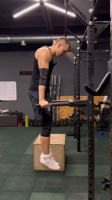 Отжимания от Брусьев смотреть онлайн