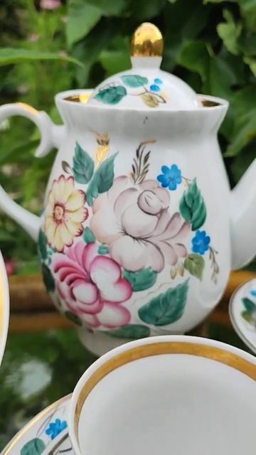 Красивый и редкий  сервиз.Ручная роспись цветы .Барано смотреть онлайн