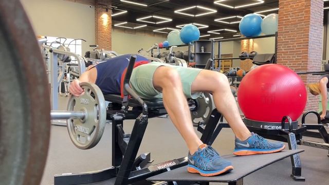 Ягодичный мостик. Укрепляем ягодицы. Боль в спине, в по смотреть онлайн