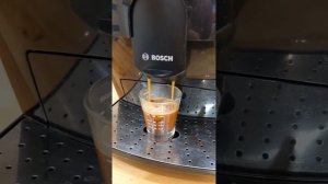 Кофемашина BOSCH BENVENUTO CLASSIC PIANO, демонстрация (приготовле?