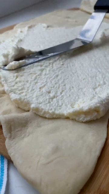 ОГРОМНАЯ ВАТРУШКА ЗА ПОЛ ЧАСА ИЗ СЛОЁНОГО ТЕСТА #ватру смотреть онлайн