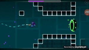 Не могу  пройти  3 ий  уровень  в Geometry  Dash.