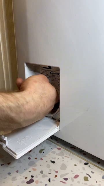 Стиральная машина не сливает воду | Исправляем смотреть онлайн