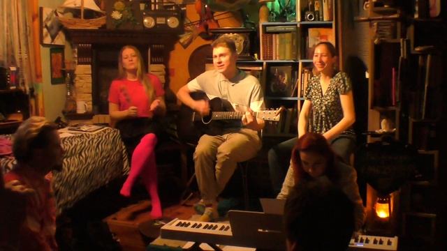 2025-02-21_212242 - Расфокус - Чайник Рассела смотреть онлайн