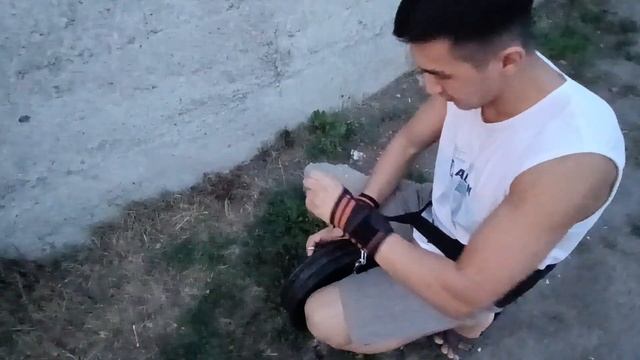 +30 кг дополнительный вес на 3 повторений и потом 35 кг до смотреть онлайн