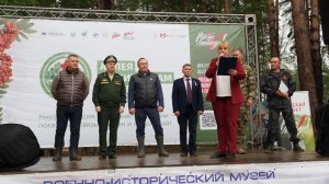 Иркутск, АЛЛЕЯ ЗАЩИТНИКОВ ОТЕЧЕСТВА в военно-историческом музее