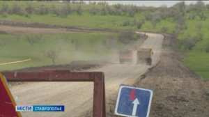 На Ставрополье продолжается ремонт сельских дорог