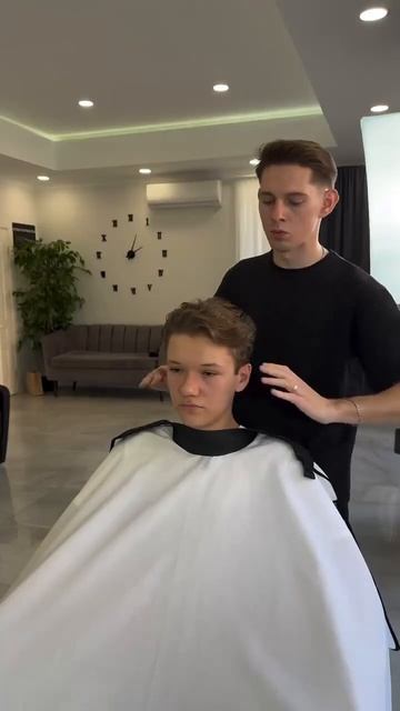 Удлиненная мужская стрижка 2024 Уложено на Morgan’s Styling fibr смотреть онлайн