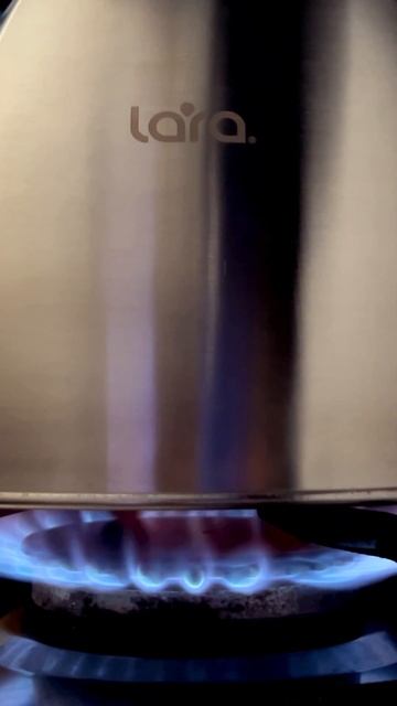 Предметная видео съемка. Чайник Lara. Видео обзор для ма? смотреть онлайн