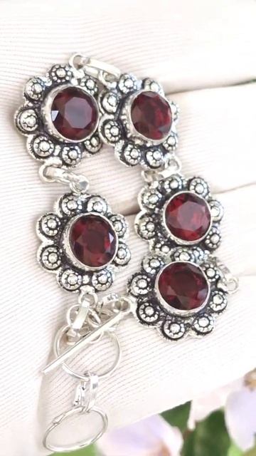 БРАСЛЕТ с ГРАНАТАМИ смотреть онлайн