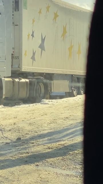 Чайник за рулём, застрял на ровном месте… смотреть онлайн