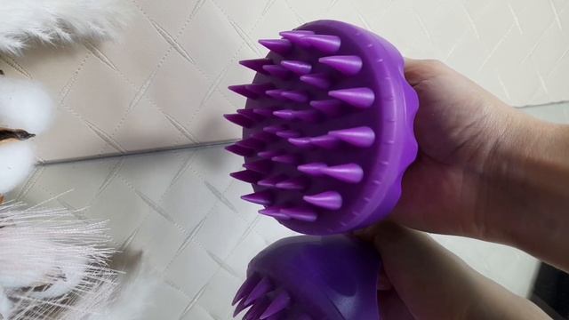 Массажная щетка Cillin для мытья волос и кожи головы Wildberr