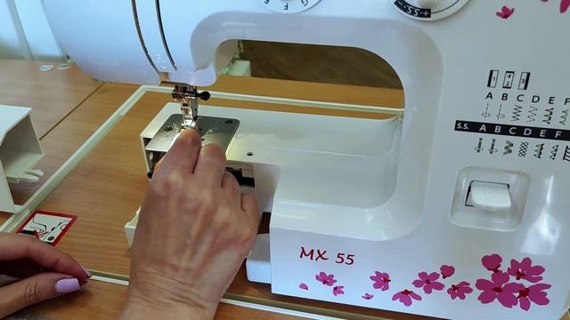 Janome MX55. Заправка верхней нити смотреть онлайн