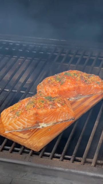 У каждого из нас есть особенная песня для своего гриля смотреть онлайн