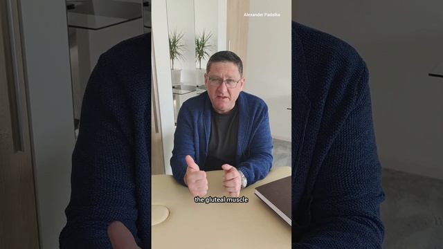 Щёлкает тазобедренный сустав?/ Hip joint clicking #chiropractic #massage смотреть онлайн