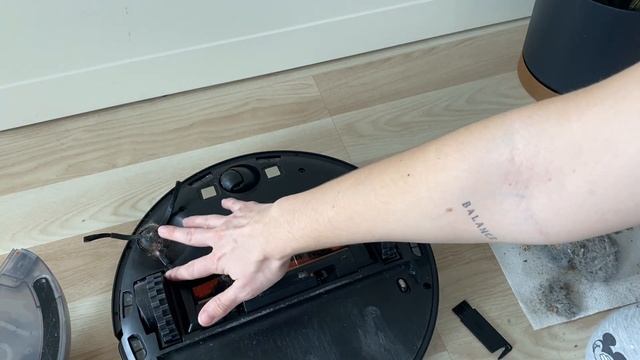 РОБОТ ПЫЛЕСОС // ПОЛНЫЙ ОБЗОР // КАК ОЧИСТИТЬ РОБОТ ПЫЛЕ смотреть онлайн