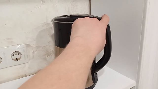 Как очистить электрический чайник от накипи?
