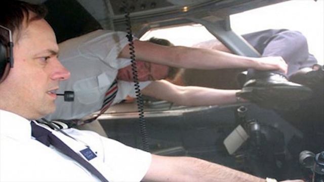 Повезло!!! 10 Самых невероятных посадок самолета. смотреть онлайн