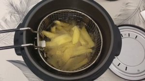 Готовим картофель фри! Обзор фритюрницы Kitfort KT-2009 #Kitfort