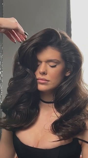 Для меня это мелитация 😍#прически #плойка #сургут #укл смотреть онлайн