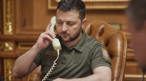 Глава киевского режима провел первые телефонные переговоры...