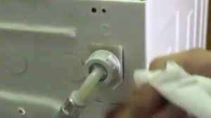 Стиральная машина течет. Стиральная машина протекает.