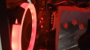 Нет изображения на мониторе . Всё вентиляторы крутятс?