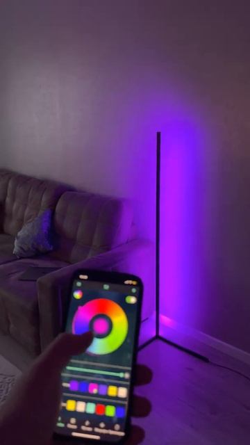 Угловой торшер RGB смотреть онлайн