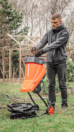 Измельчитель электрический PATRIOT SE 24