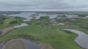 ХУТОРСКАЯ ЖИЗНЬ ПЕРВЫЕ ШАГИ К СВОЕМУ ХОЗЯЙСТВУ . ЗЕМЛЯ КОРМИТ Смотрим, как оживает хутор!