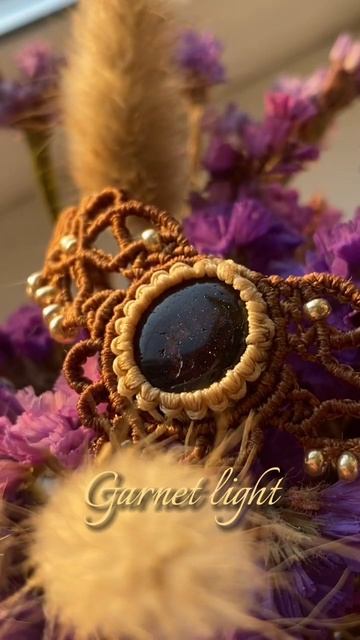 украшение с гранатом (подробнее в тгк Selit) #macrame #necklace #у? смотреть онлайн