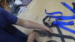 Как самостоятельно поменять ленту в ремне безопаснос?