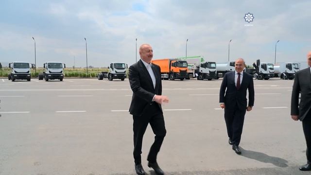 Президент Ильхам Алиев открыл ряд предприятий в Сумга смотреть онлайн