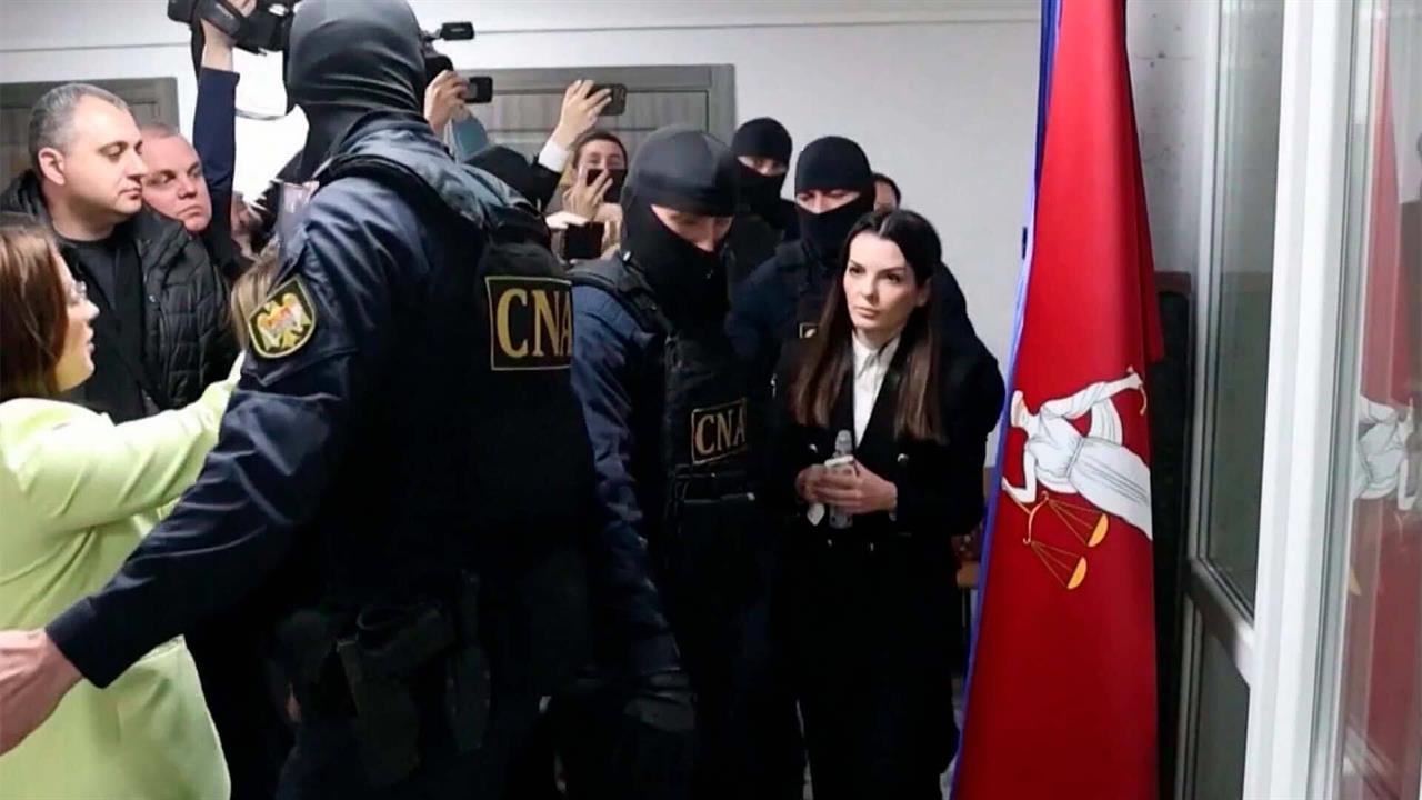 Главе Гагаузии Евгении Гуцул еще на 30 суток продлили домашний арест
