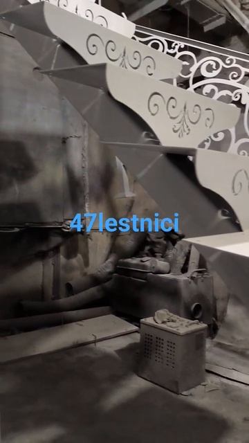 Готовим лестницу к монтажу. Загрунтована. 12числа буде? смотреть онлайн