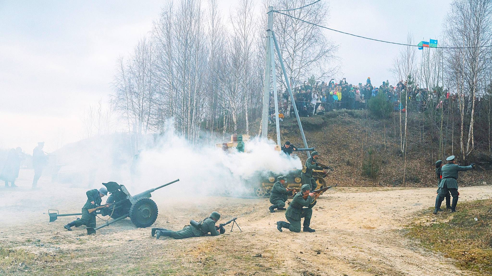 В Ярках реконструировали военные подвиги Вячеслава Чухарева и Михаила Романькова