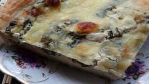 Пирог Весенний с творогом, шпинатом и черемшой