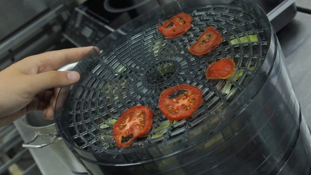Как правильно сушить овощи и фрукты?