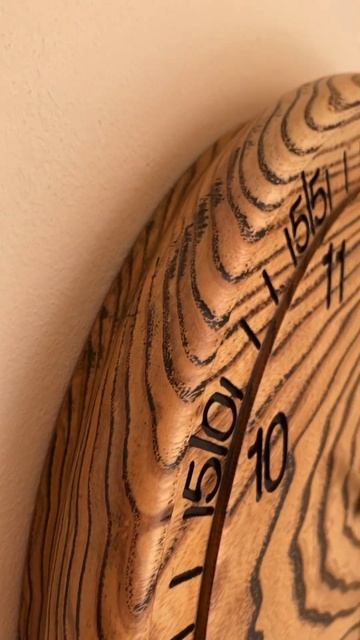 Часы настенные из массива дерева ясень смотреть онлайн