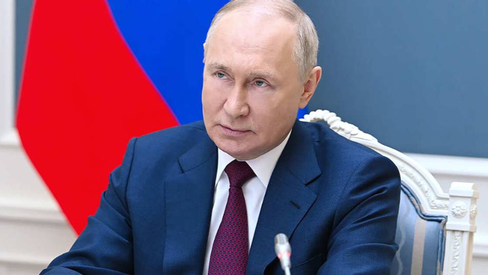 Путин: РФ продолжает развивать взаимодействие со странами исламского мира